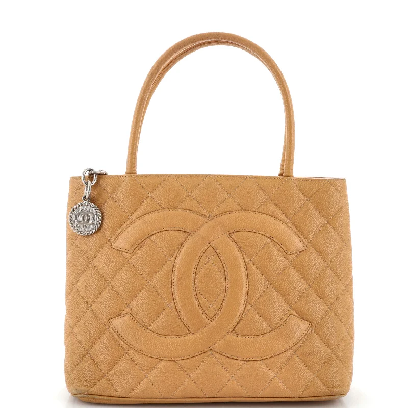 Medallion Tote Quilted Caviar