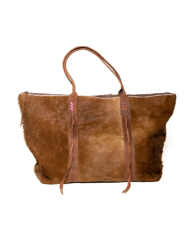 Light Brown Cowhide Pata Weekender Bag